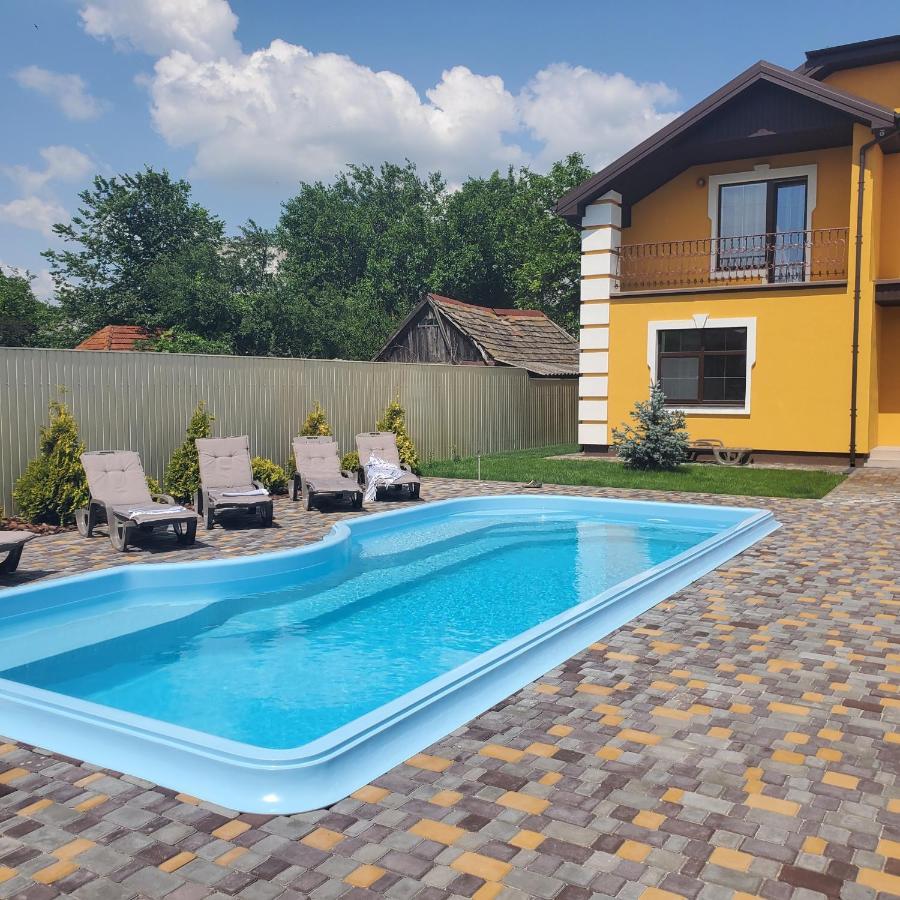 Starosvetskiy Pan Mirhorod Exterior foto